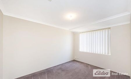 4 Bedroom, 2 Bathroom Family Home! - Photo 5