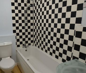 2 bedroom townhouse to rent - Photo 6