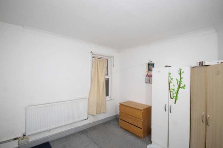 Eton Avenue, Wembley, Middlesex, HA0 - Photo 2