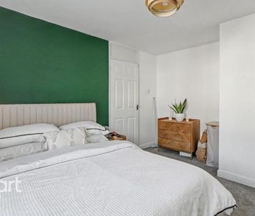 3 bedroom semi-detached house to rent - Photo 4