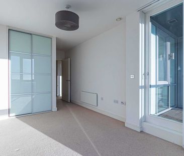 2 bed Flat for rent - Photo 5