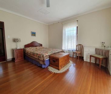IN A CLASS AND LOCATION OF ITS OWN! SPACIOUS FAMILY HOME. - Photo 5