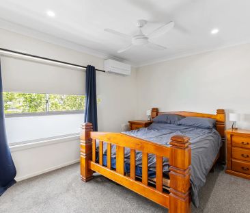 3 level townhouse with city views - Photo 6