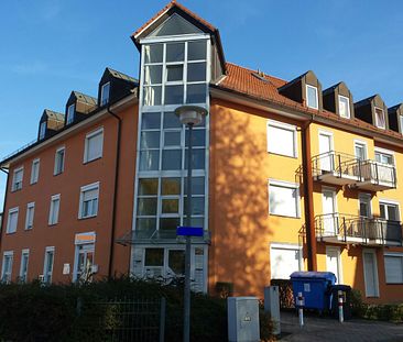 2 Zimmer-Wohnung mit 2 Balkonen ins Grüne *ab sofort!* - Foto 1
