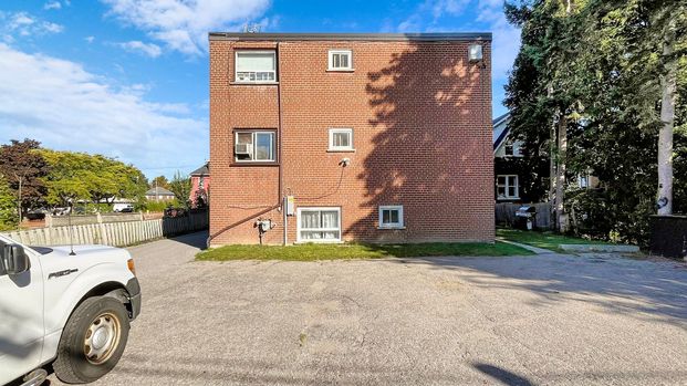For Lease - 97 Elgin Street Unit# 6, Oshawa, Ontario - Photo 1