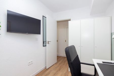 Carrer de Vidal de Blanes, Valencia, Valencian Community 46024 - Photo 5