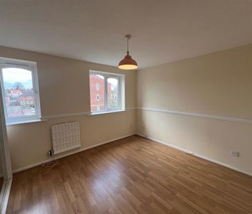 Chiswell Court, Watford - Photo 3