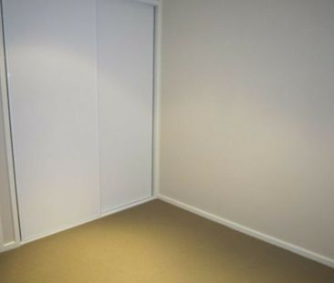 Spacious 2 Bedroom Apartment in Braddon - Photo 3