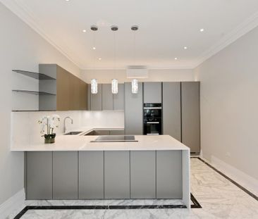 4 bedroom terraced house to rent - Photo 3