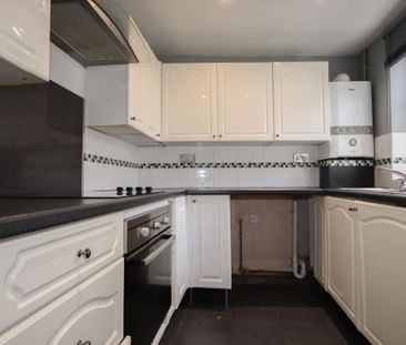 2 bedroom maisonette to rent - Photo 5