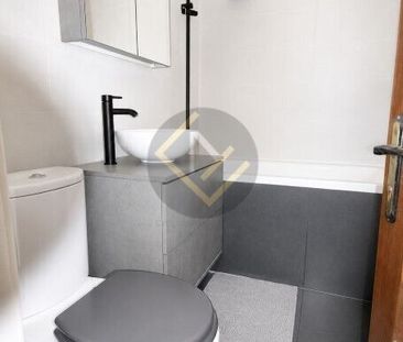 Inchiriere apartament mobilat MODERN Renovat - Photo 5