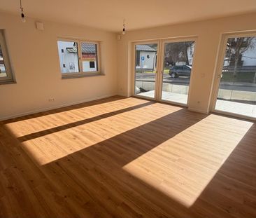 Exklusives Wohnen im Ergeschoss - 2-Zimmer-Terrassenwohnung - Photo 4