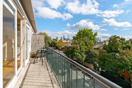 Low Maintenance Apartment In The Perfect Location! - Photo 3