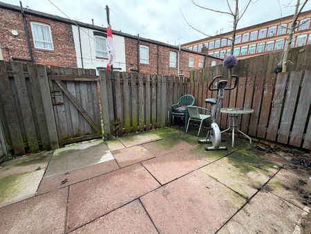 Westminster Avenue, Reddish, Stockport, SK5 7AZ - Photo 3