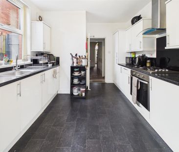 1 bedroom House share to rent - Photo 6