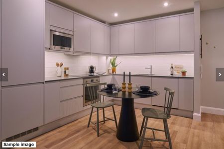 The Lark, Moat Street, Nine Elms, London SW11 - Photo 3