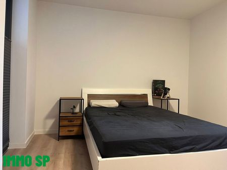Volledig afgewerkt gelijkvloers appartement met tuintje. - Foto 2