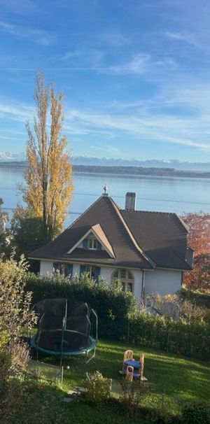 Magnifique 4 pièces dans un quartier calme à Neuchâtel - Photo 2