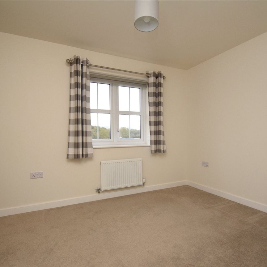 2 bed semi-detached house to rent in Foxglove Way, Scarborough, YO13 - Photo 1