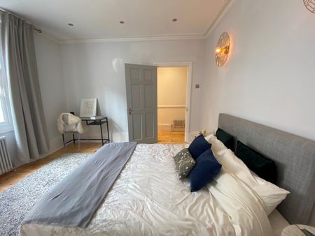 2 Bed Flat, Overstone Road, W6 - Photo 4