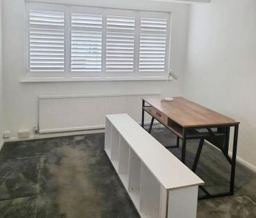 5 bedroom semi-detached house to rent - Photo 6