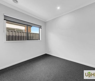 Modern Family Living in a Prime Five farms Clyde North Location 9 A... - Photo 5