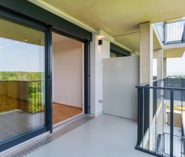 Ruhige Wohnung mit Balkon und Blick in den grünen Kurpark! - Photo 3