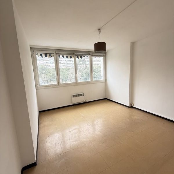 T2 - Photo 1