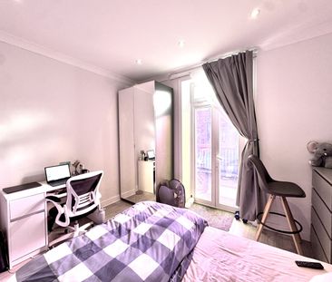 West Kensington, Talgarth Road, W14 9DB - Photo 2