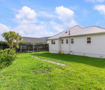 Property Management48 Premier Avenue, Point Chevalier - House for Rent - Photo 3