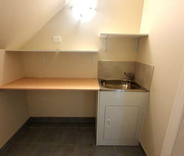 A Double Level Prize that's Walkable to Everything - Photo 3