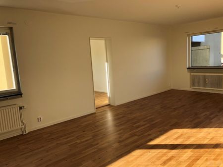 Jägaregatan 24 B - Foto 2