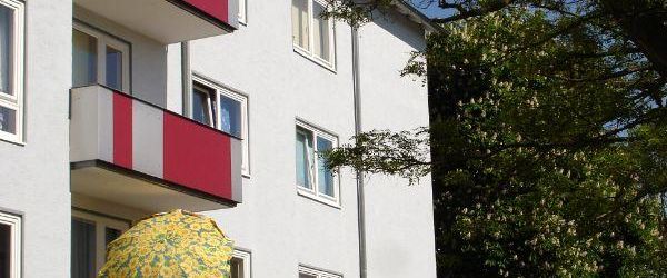 Zentral wohnen, aber im Grünen! Frisch modernisierte EG-Wohnung nahe Klinikum - Foto 1