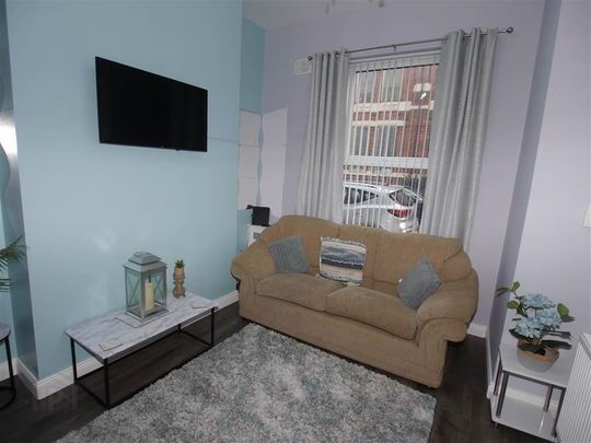 Apt 1 5, Upper Frank Street, Belfast, BT5 4NR - Photo 1