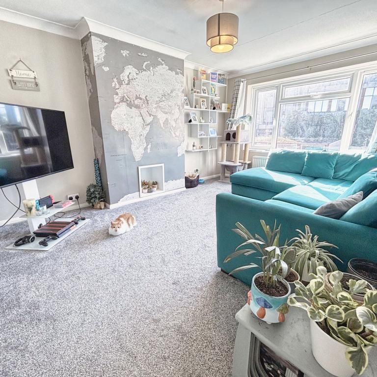 2 bedroom maisonette to rent - Photo 1