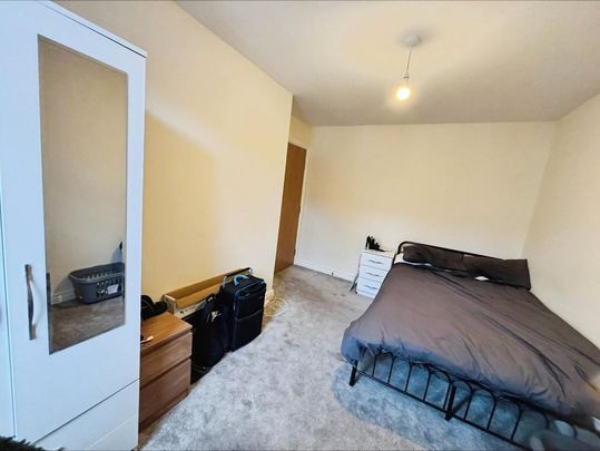 4 bedroom terraced house to rent - Photo 1