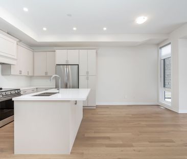 For Lease - 3193 Sixth Line Unit# Unit 1, Oakville, Ontario - Photo 3