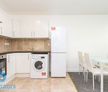 1 bed Apartment for Rent - Photo 1