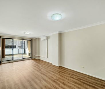One Bedroom Apartment in the Heart of Burwood! - Photo 2