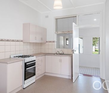 Open the Door To Light-Filled Living - Photo 5