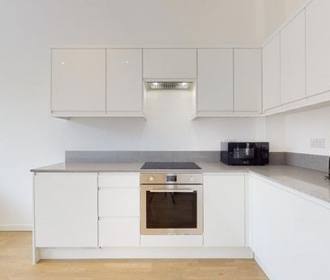 1 bedroom ground floor flat to rent - Photo 4
