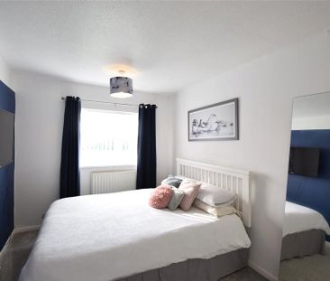3 bedroom end of terrace house to rent - Photo 1