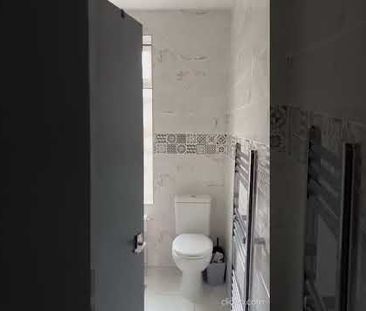 Room in a Shared House, East Grove, M13 - Photo 4