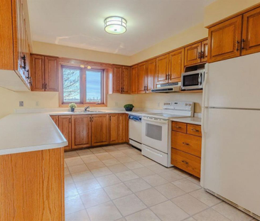 For Lease - 9370 10th Line, Halton Hills, Ontario - Photo 4