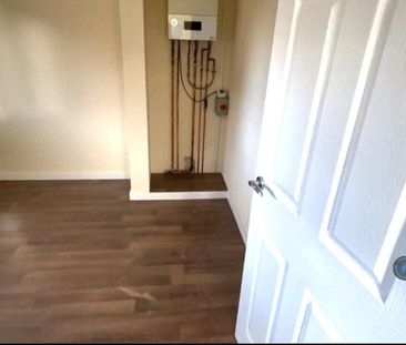 3 bedroom end of terrace house to rent - Photo 1