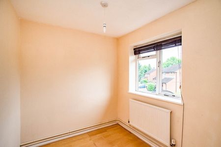William Moulder Court, CHESHAM - Photo 5