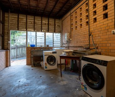 2/17 vimy Street, Bardon, Qld 4065 - Photo 6