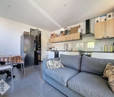 Appartement te huur in Tournai voor € 700 met 1 slaapkamer - Foto 3