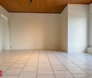 Volledig gerenoveerd duplex - appartement met garage | Deerlijkseweg - Photo 1