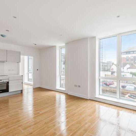 Royal Winchester House, Bracknell, RG12 - Photo 1